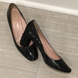 Charming Kate Spade pumps with embellished heel ♠️